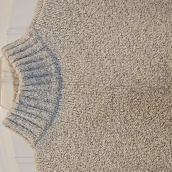 American Eagle Mock Neck Sweater - Picture 3 of 7